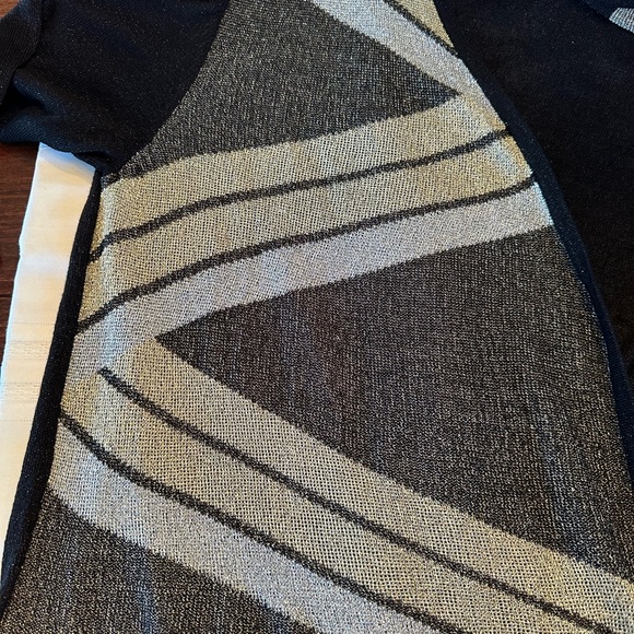 Chico’s evening wear, knee length cardigan, black, silver, gold, sz 2 - Picture 3 of 9